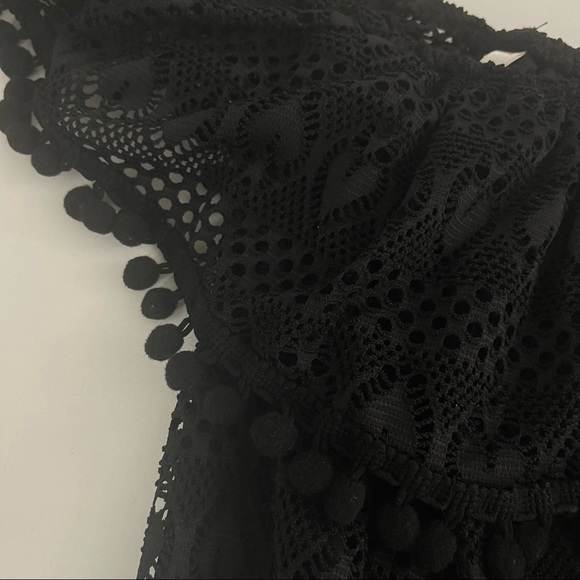 COPY - Guess crop top Keziah Lace Pom Top JET BLACK - Picture 2 of 8
